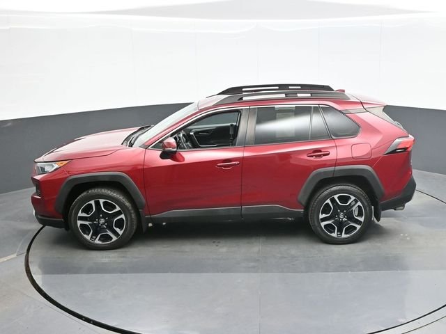 Used 2019 Red Toyota Adventure image 12