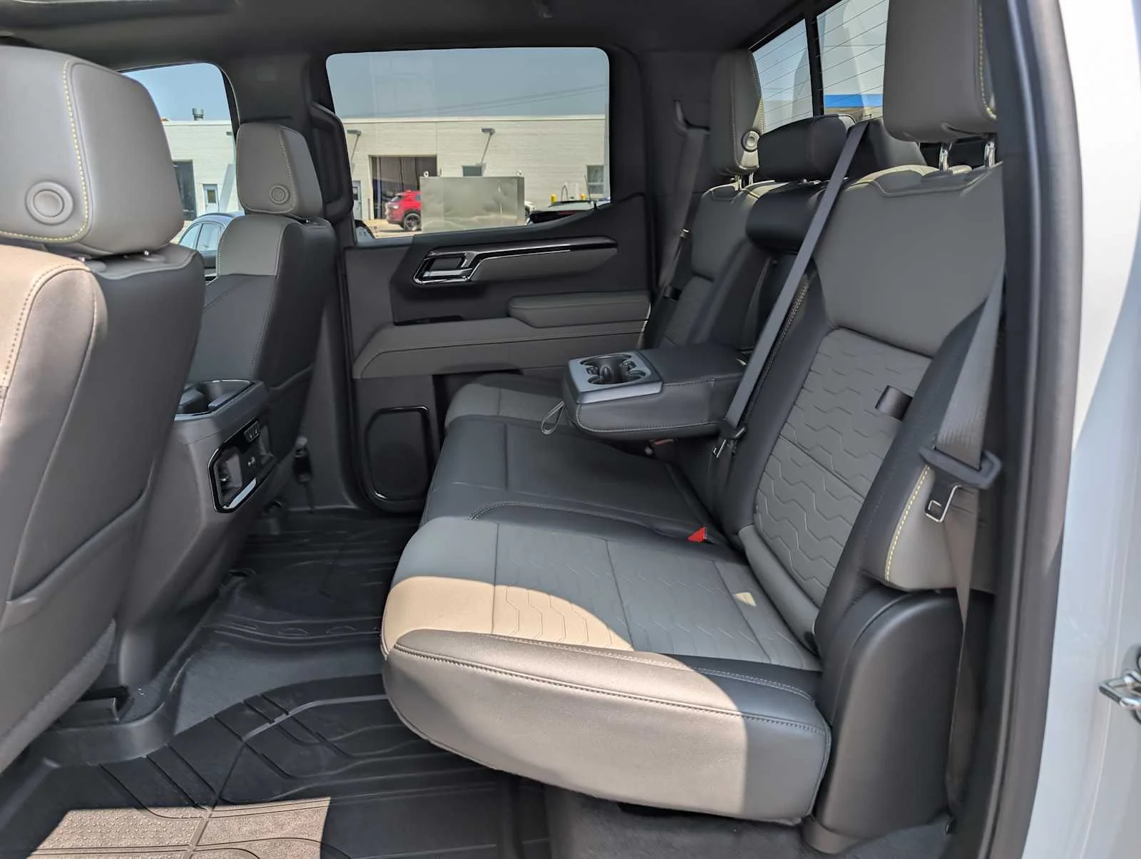 2026 Chevrolet Silverado 1500 ZR2 - Photo 20