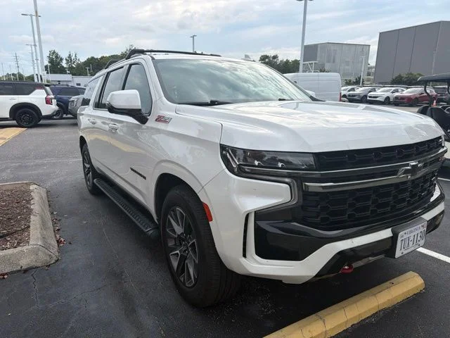 Used 2022 Beige Chevrolet Z71 image 7