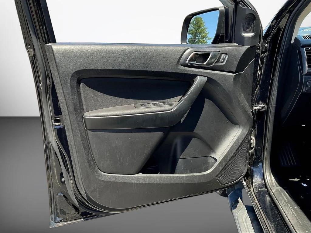Used 2022 Shadow Black Ford XLT image 23