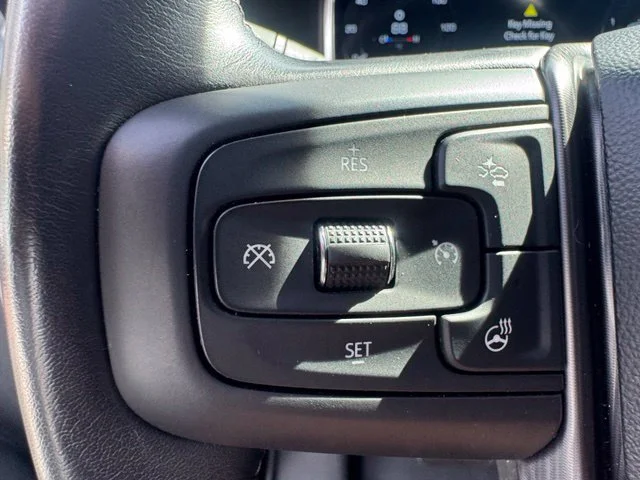 Used 2025 White GMC Denali Ultimate image 26