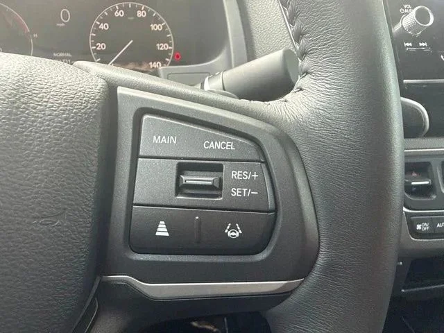 Used 2024 Crystal Black Pearl Honda RTL image 25