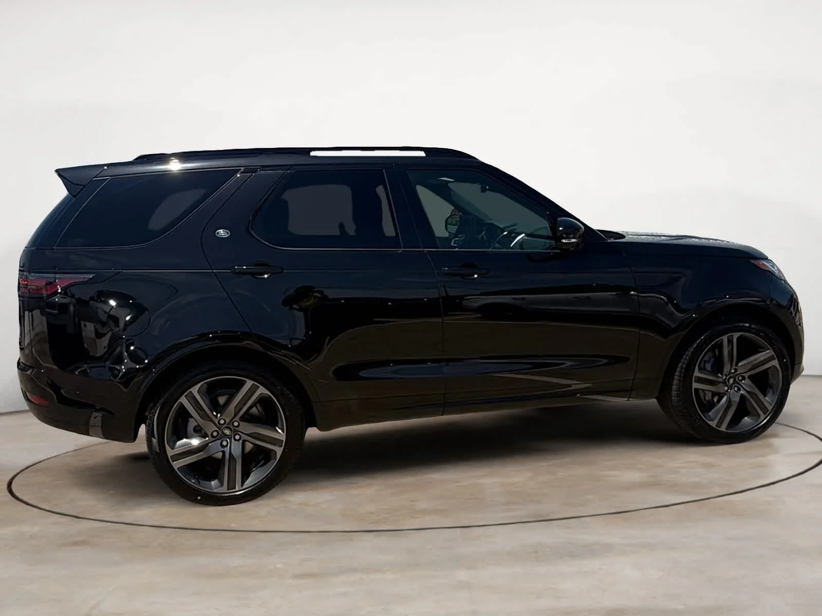 New 2026 Santorini Black LAND ROVER Dynamic SE image 6