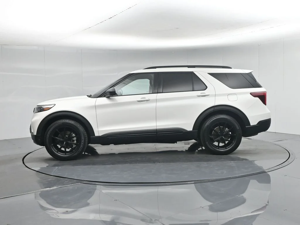 Used 2022 White Ford Timberline image 34