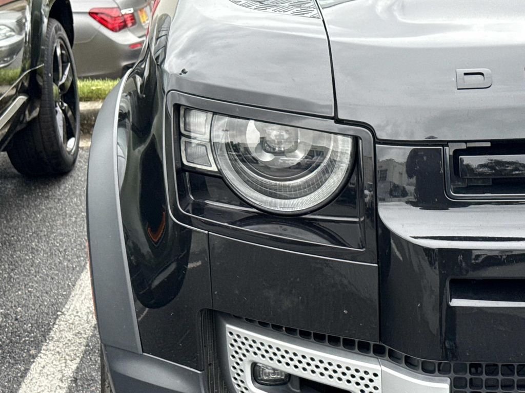 Certified Used 2025 Black Land Rover S image 7