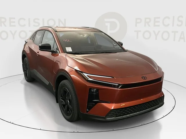 2026 Toyota C-HR SE