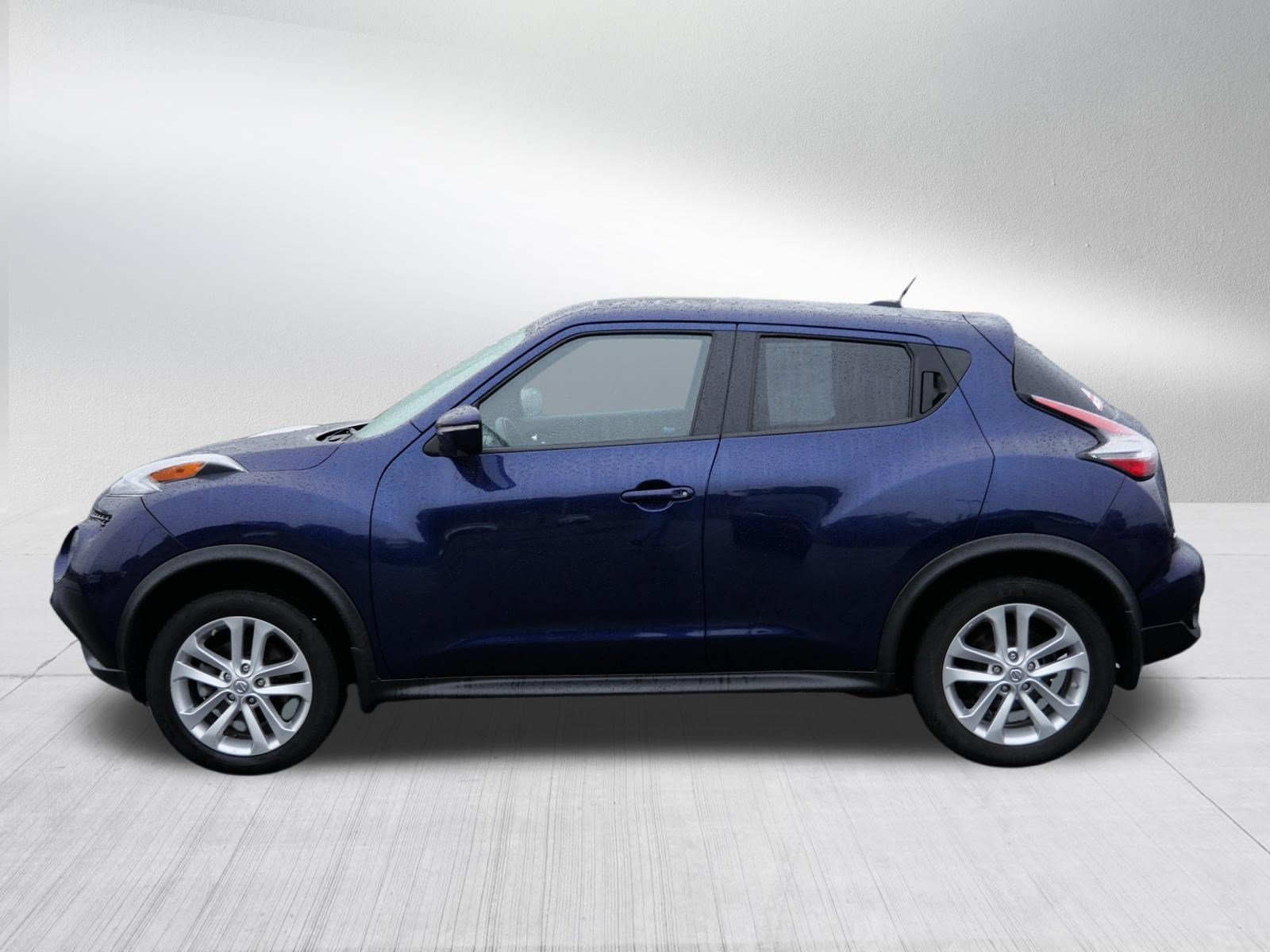 Used 2015 Blue Nissan NISMO image 4