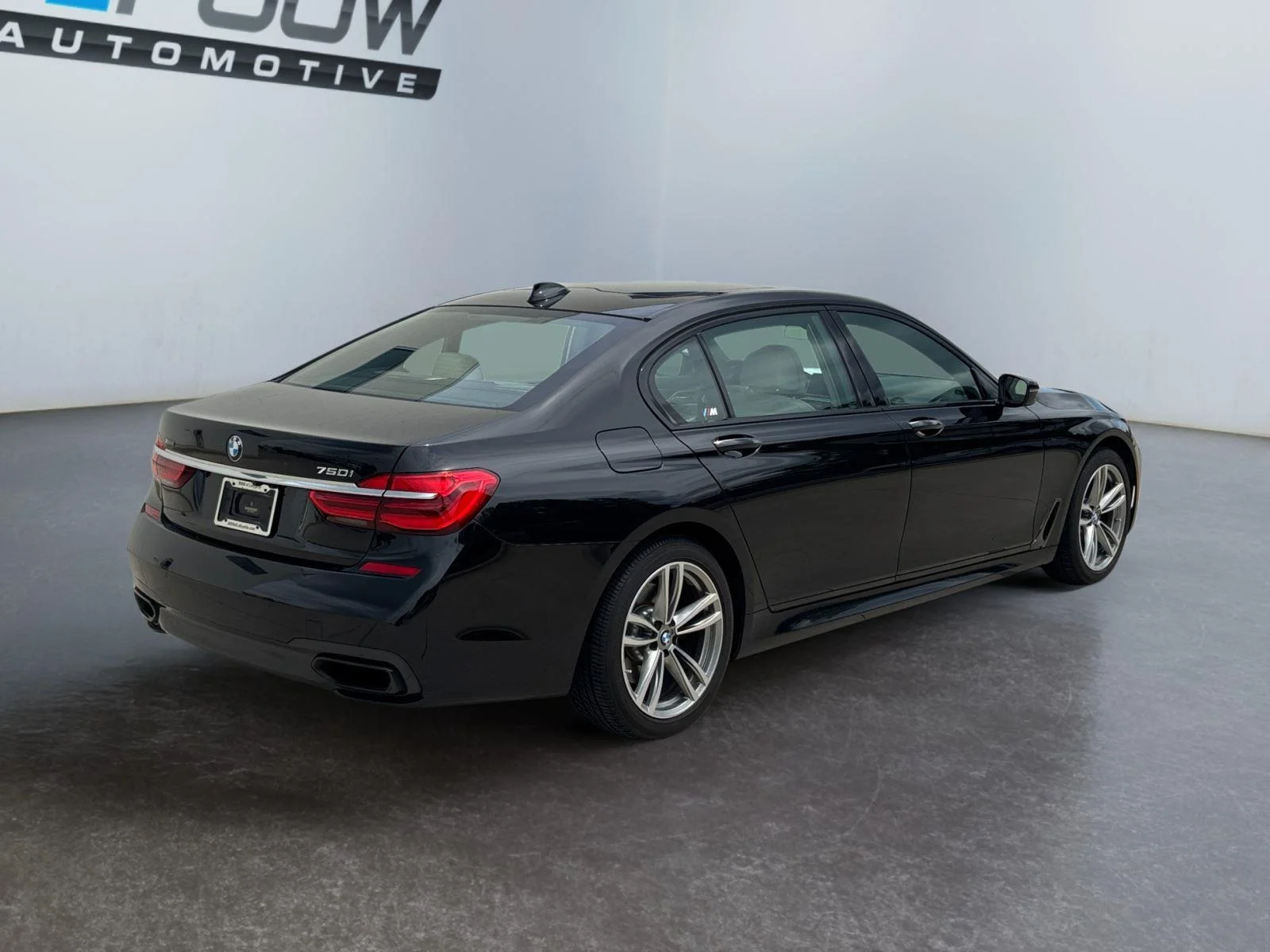 Used 2017 Black Sapphire Metallic BMW 750i xDrive image 3