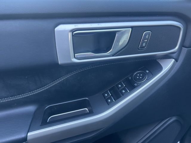 Used 2023 Black Metallic Ford XLT image 14