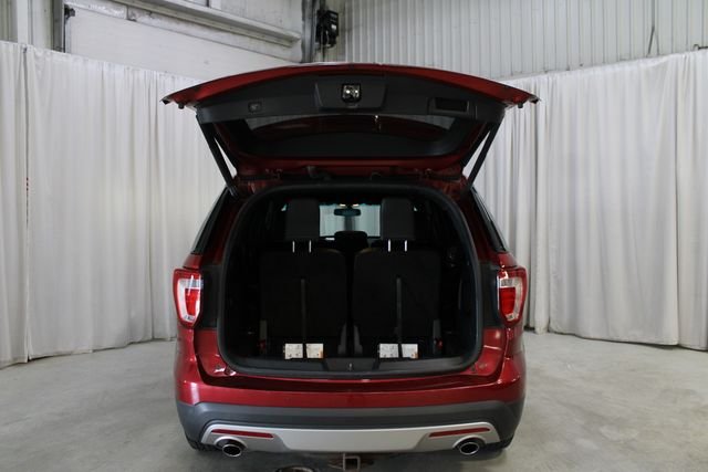 Used 2016 Ruby Red Metallic Ford XLT image 33