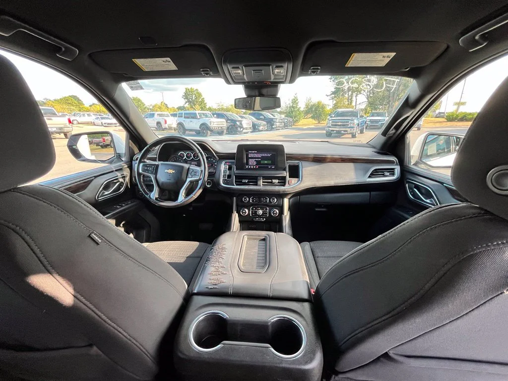 Used 2023 White Chevrolet LS image 17