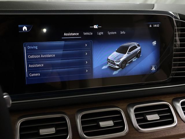 New 2026 Twilight Blue Metallic Mercedes-Benz GLE 450 image 18