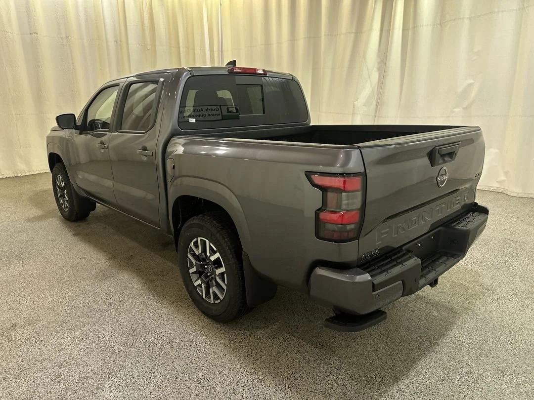 2026 Nissan Frontier SV - Photo 9