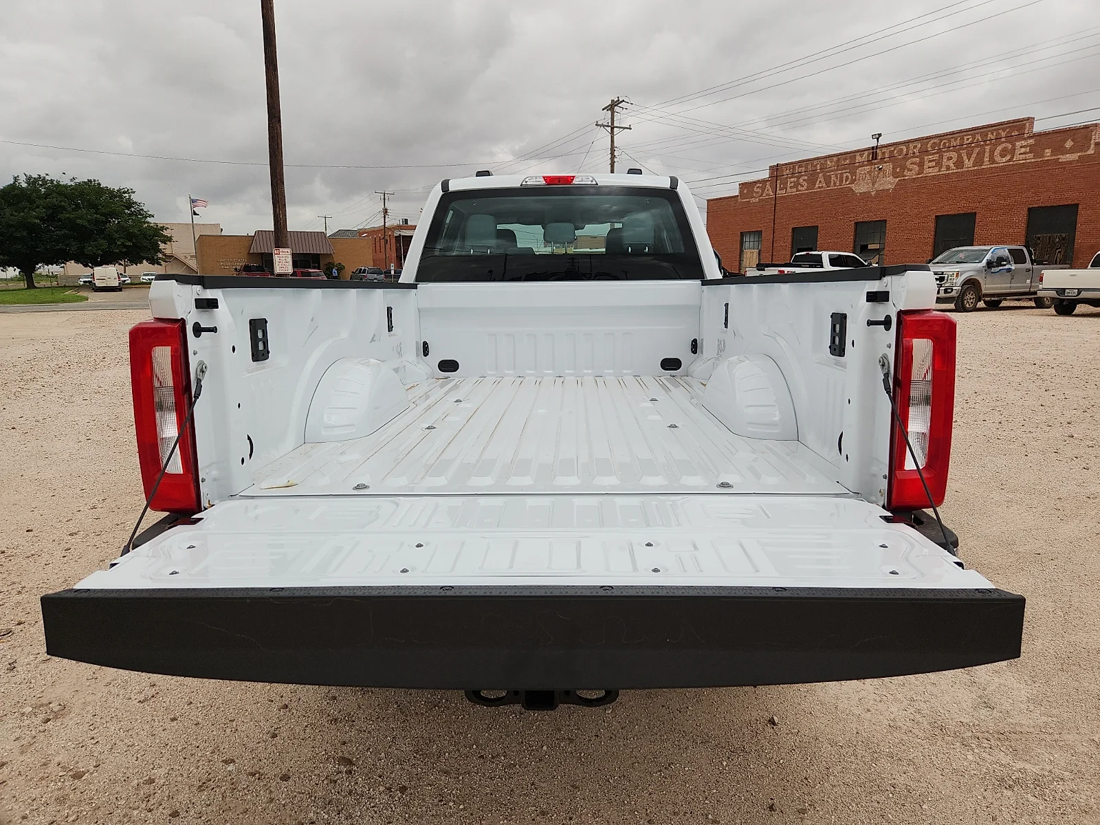 New 2026 Oxford White Ford F-250® XL image 12