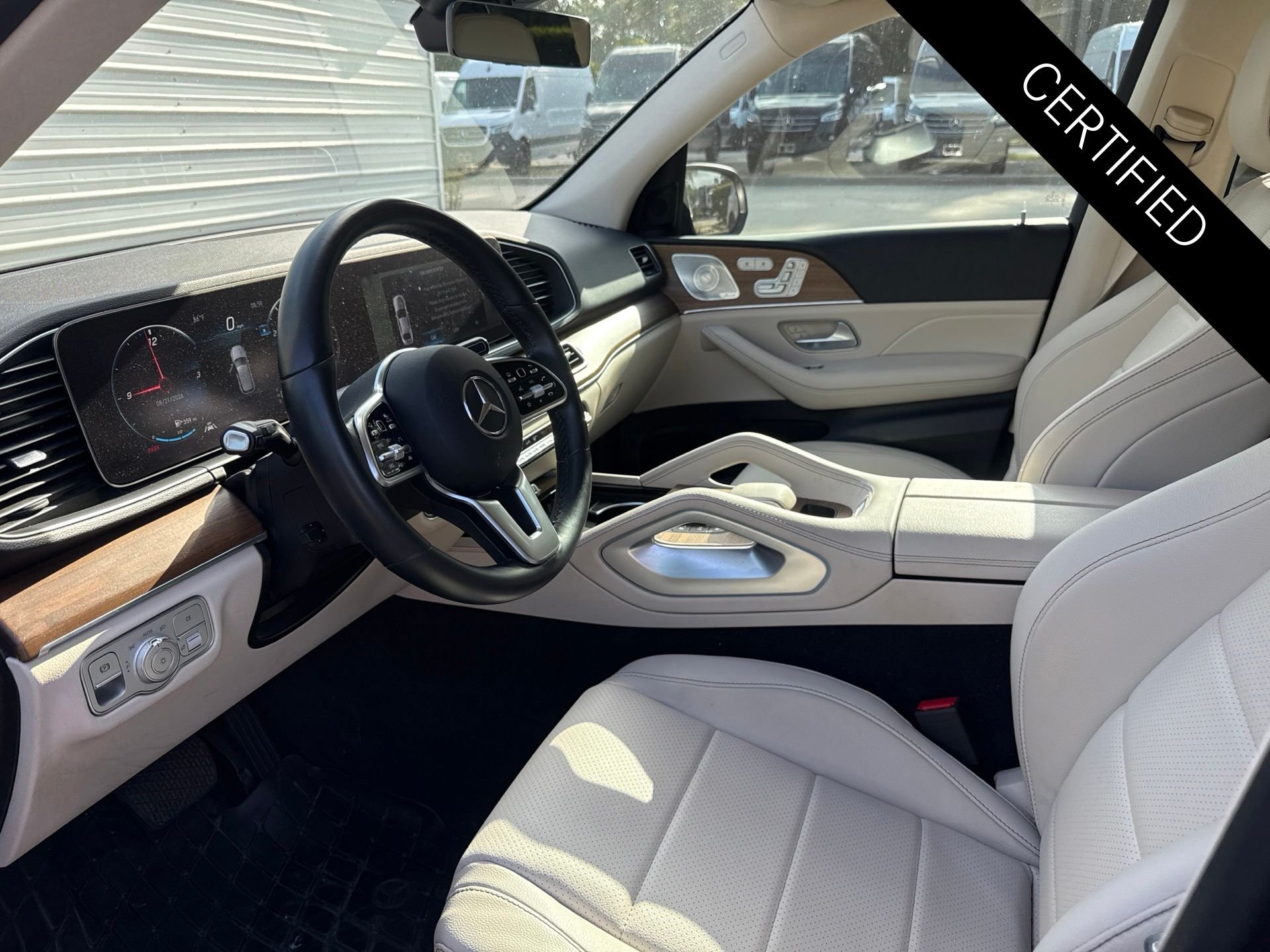 Certified Used 2023 MANUFAKTUR Cardinal Red Metallic Mercedes-Benz GLE 350 image 9