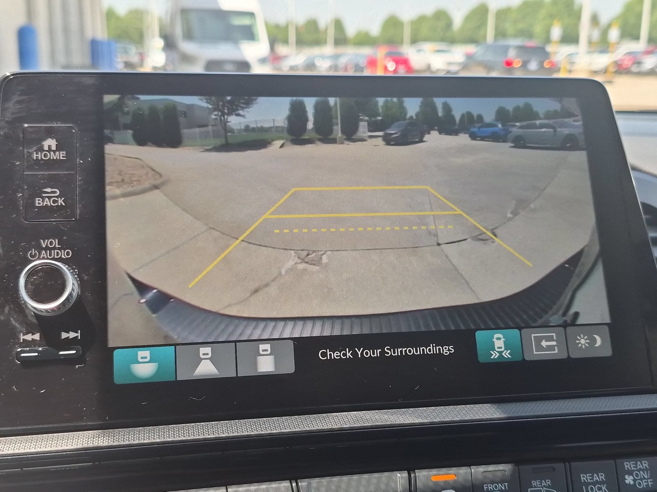 2025 Honda Odyssey Touring - Photo 20