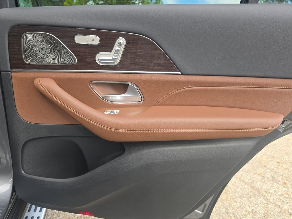 New 2026 Selenite Grey Metallic Mercedes-Benz GLS 450 image 63