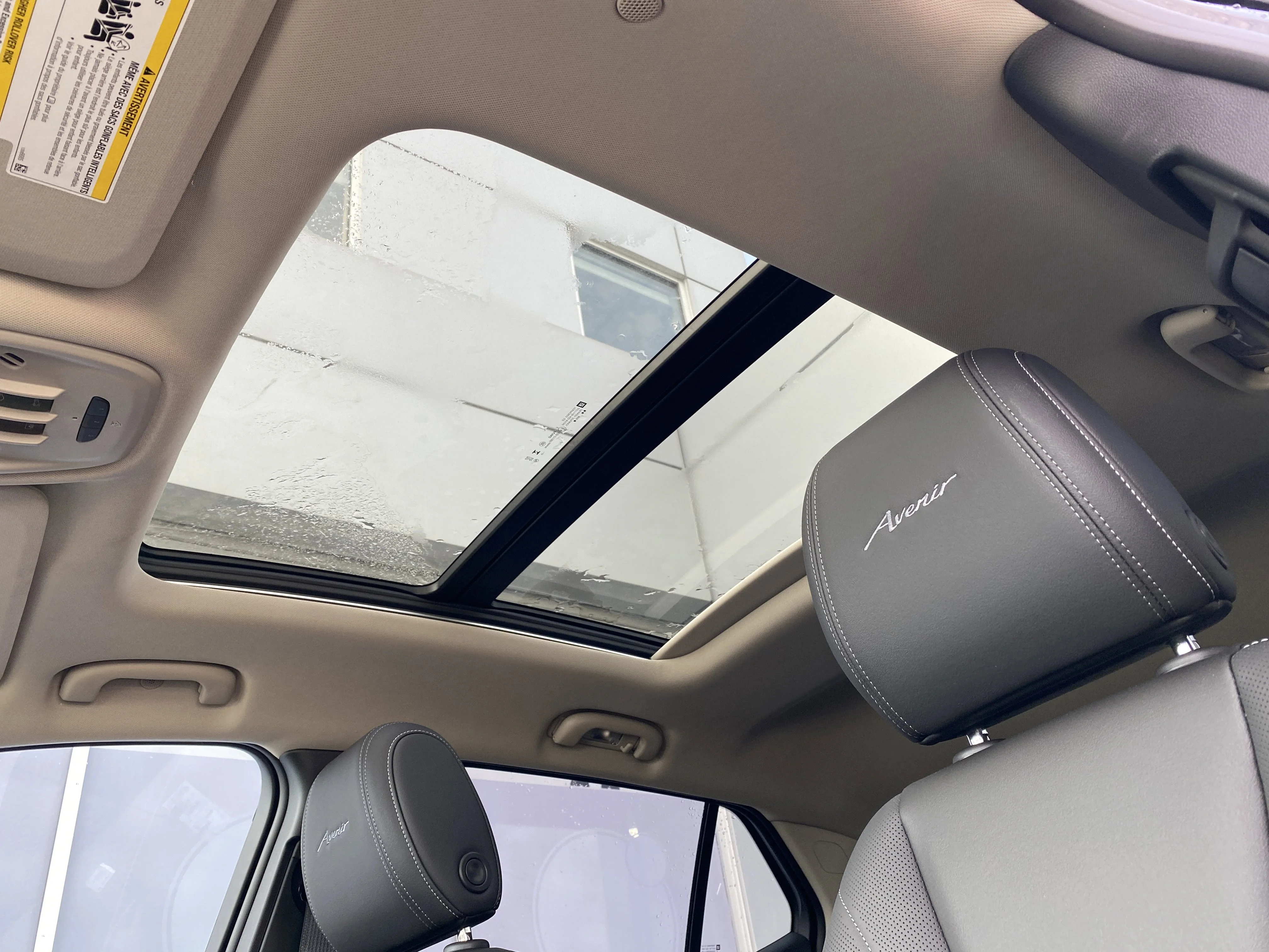 New 2026 EBONY TWILIGHT METALLIC Buick Avenir image 23