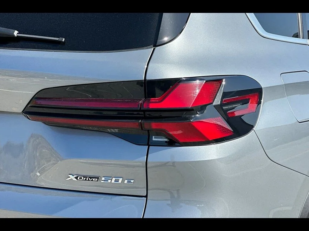 Used 2025 Gray BMW xDrive50e image 5