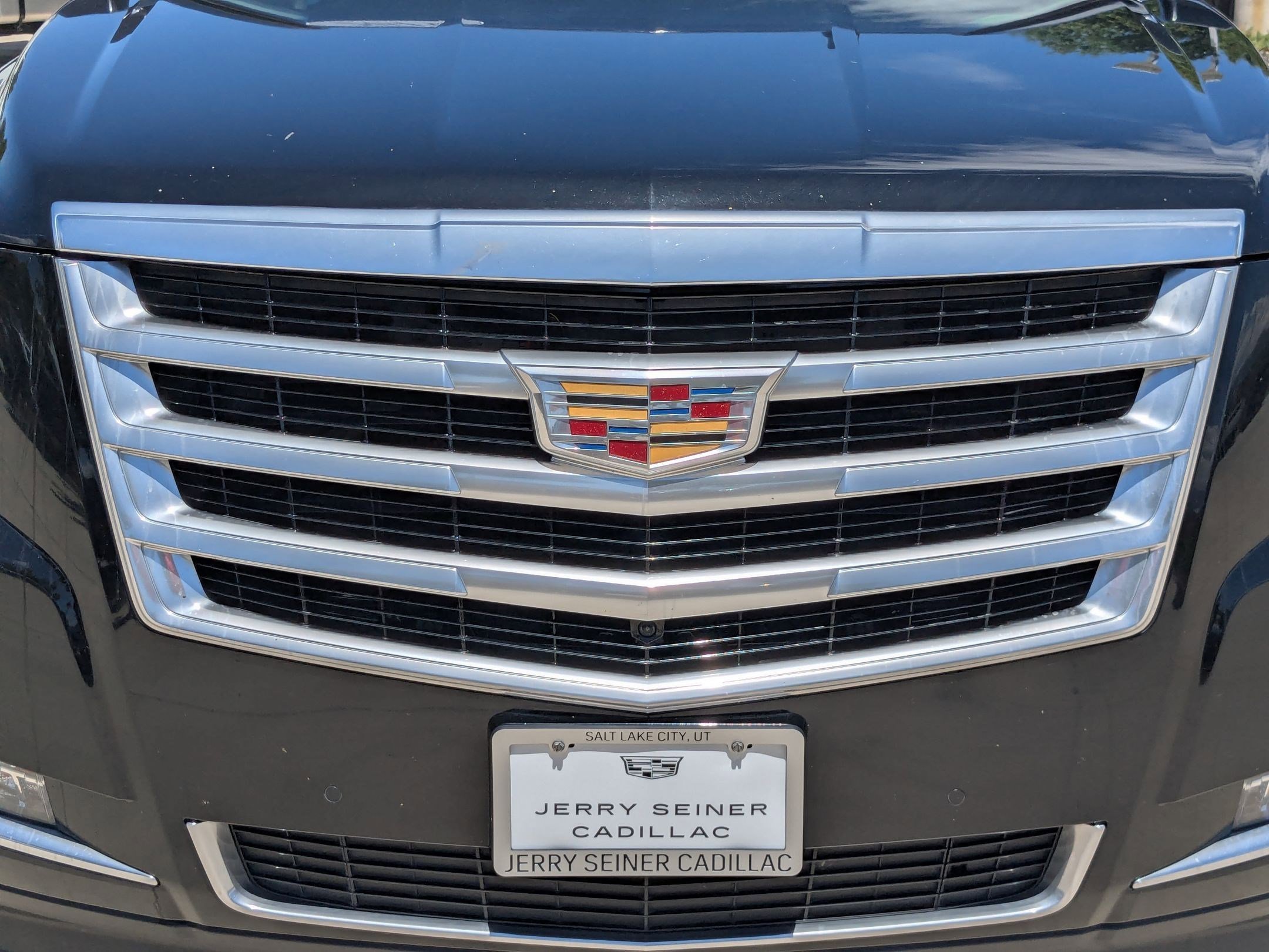 Certified Used 2019 BLACK RAVEN Cadillac Luxury image 9