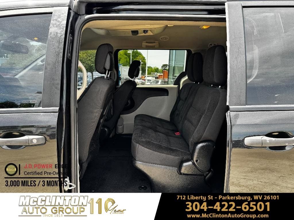 Used 2019 Black Dodge SE image 12