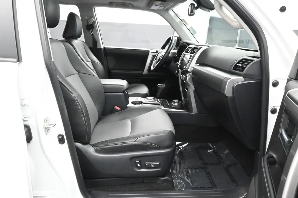 Used 2024 Ice Toyota SR5 Premium image 41