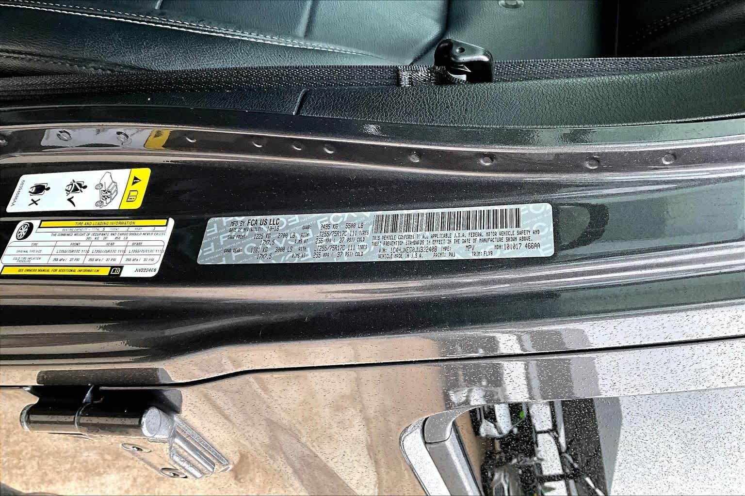 Used 2018 Granite Crystal Metallic Clearcoat Jeep Moab image 20