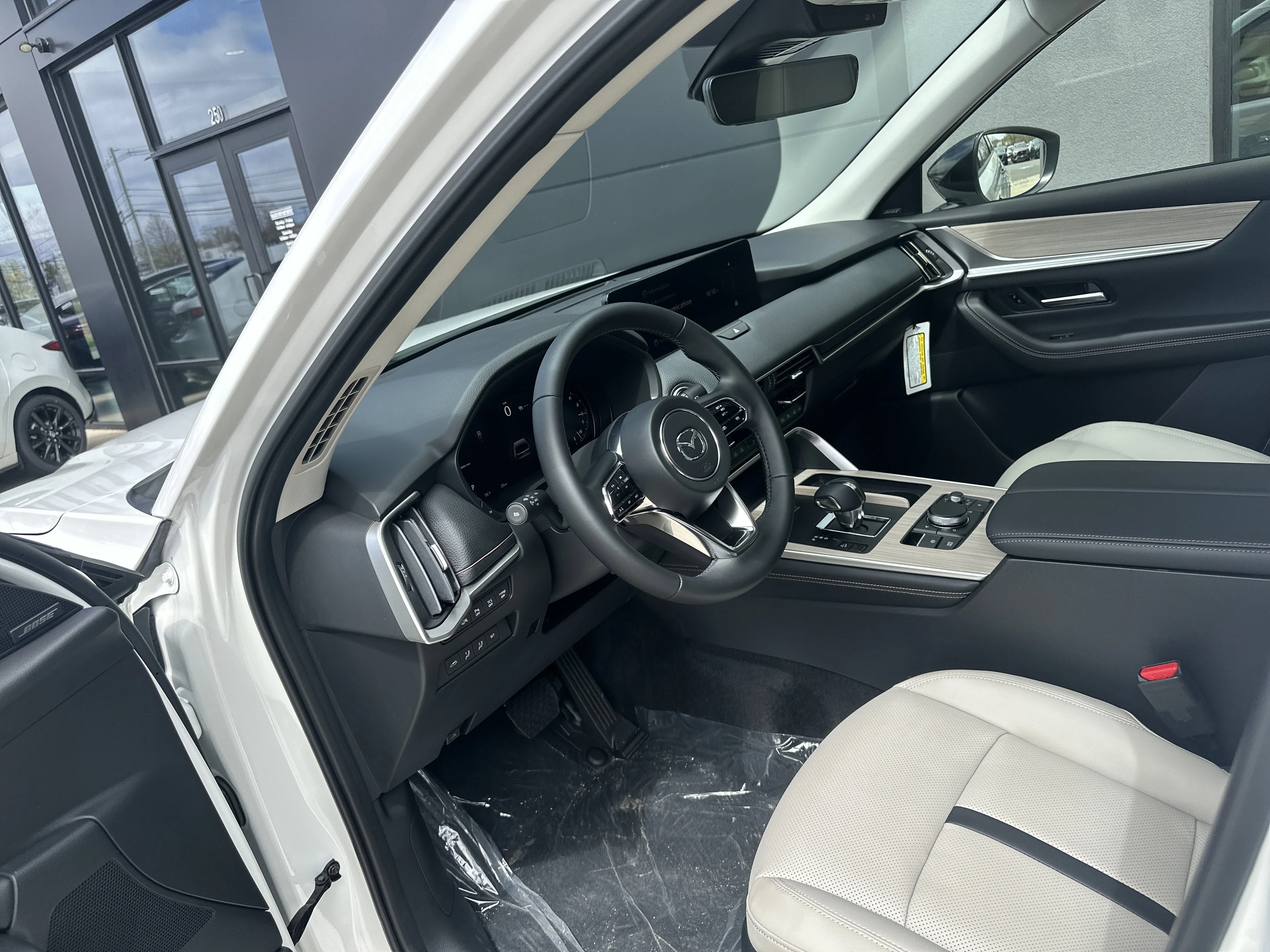 New 2026 Rhodium White Premium Mazda 3.3 Turbo Premium AWD image 4