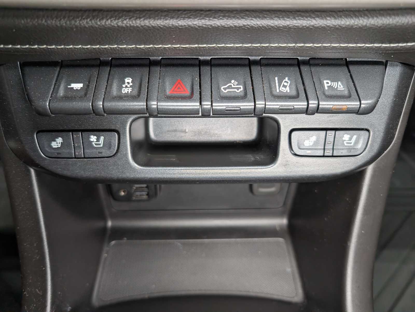 Used 2019 Onyx Black GMC 4WD Denali image 31