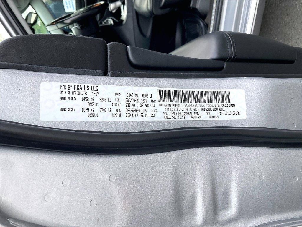 Used 2018 Silver Jeep Summit image 35
