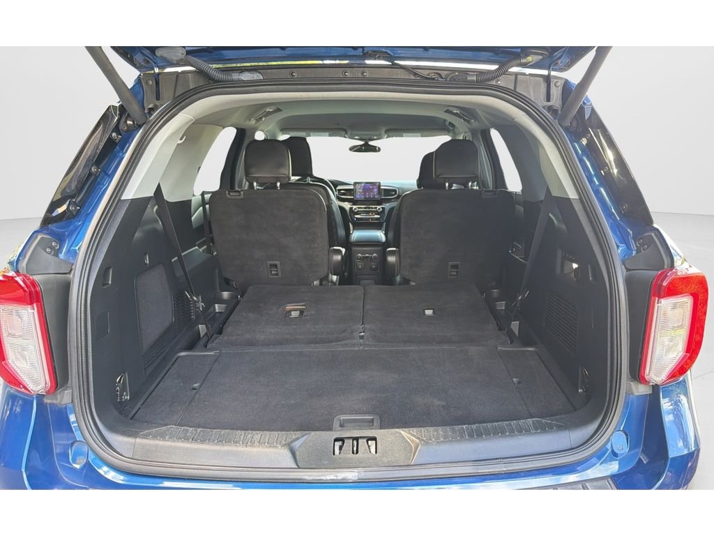 Used 2023 Blue Ford Limited image 12