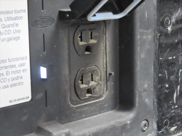 Used 2024  Ford XLT image 6