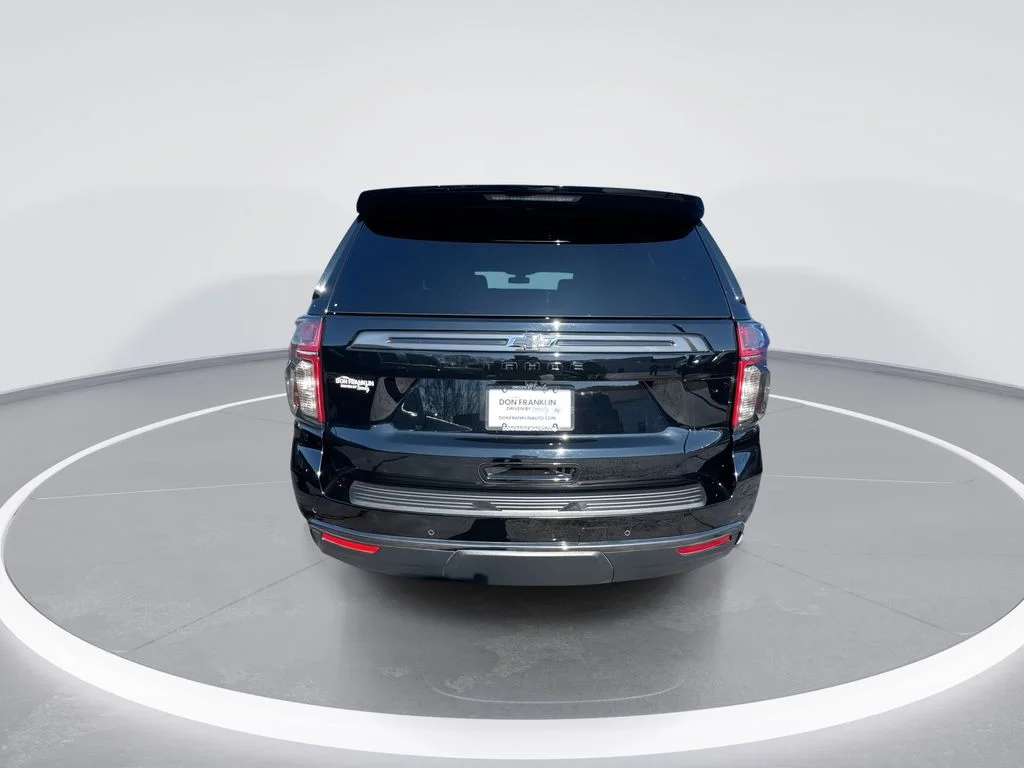 Used 2022 Black Chevrolet Z71 image 7
