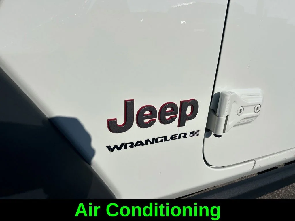Used 2024 White Jeep Rubicon image 20