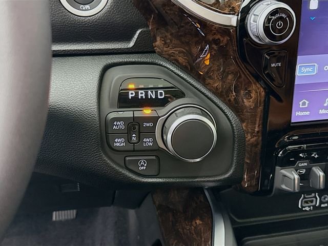 New 2026 Bright White Clearcoat RAM Big Horn/Lone Star image 17