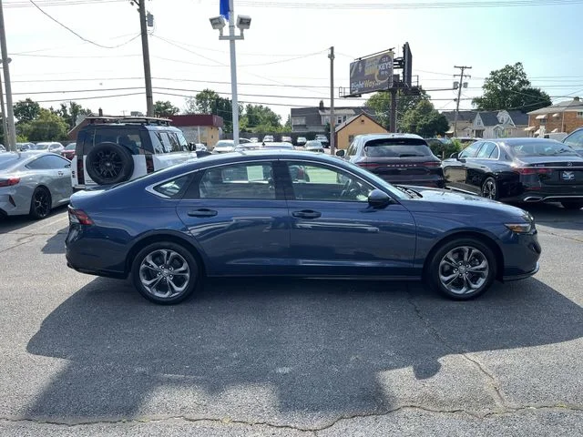 Used 2023 Blue Honda EX-L image 11