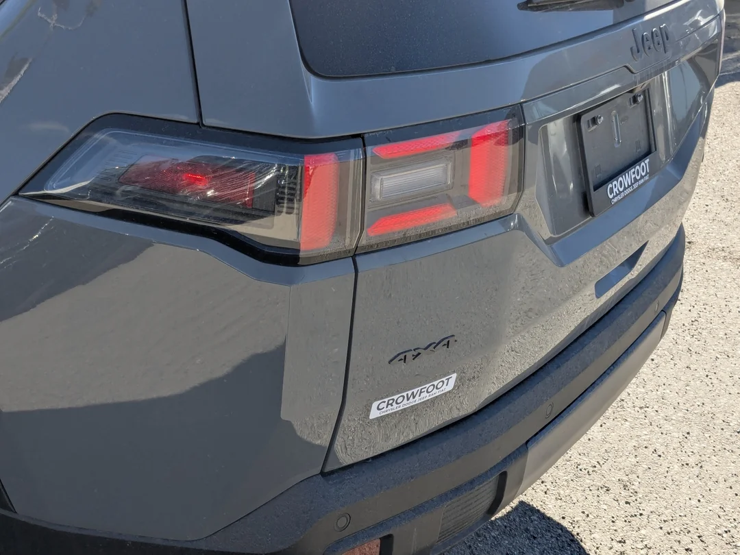 New 2026 Grey Jeep Limited - - 4x4 - Preferred Package 23G - Mopar Interior Protection Pckge-  Pano Sunroof & More! image 11
