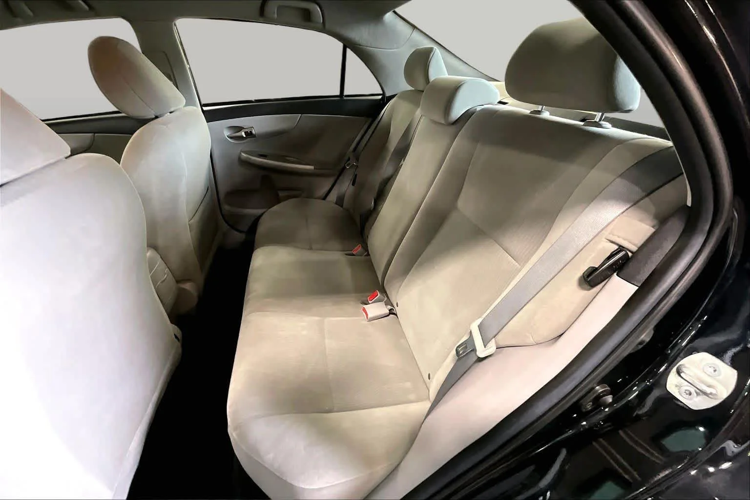 Used 2013 Black Sand Pearl Toyota LE image 19