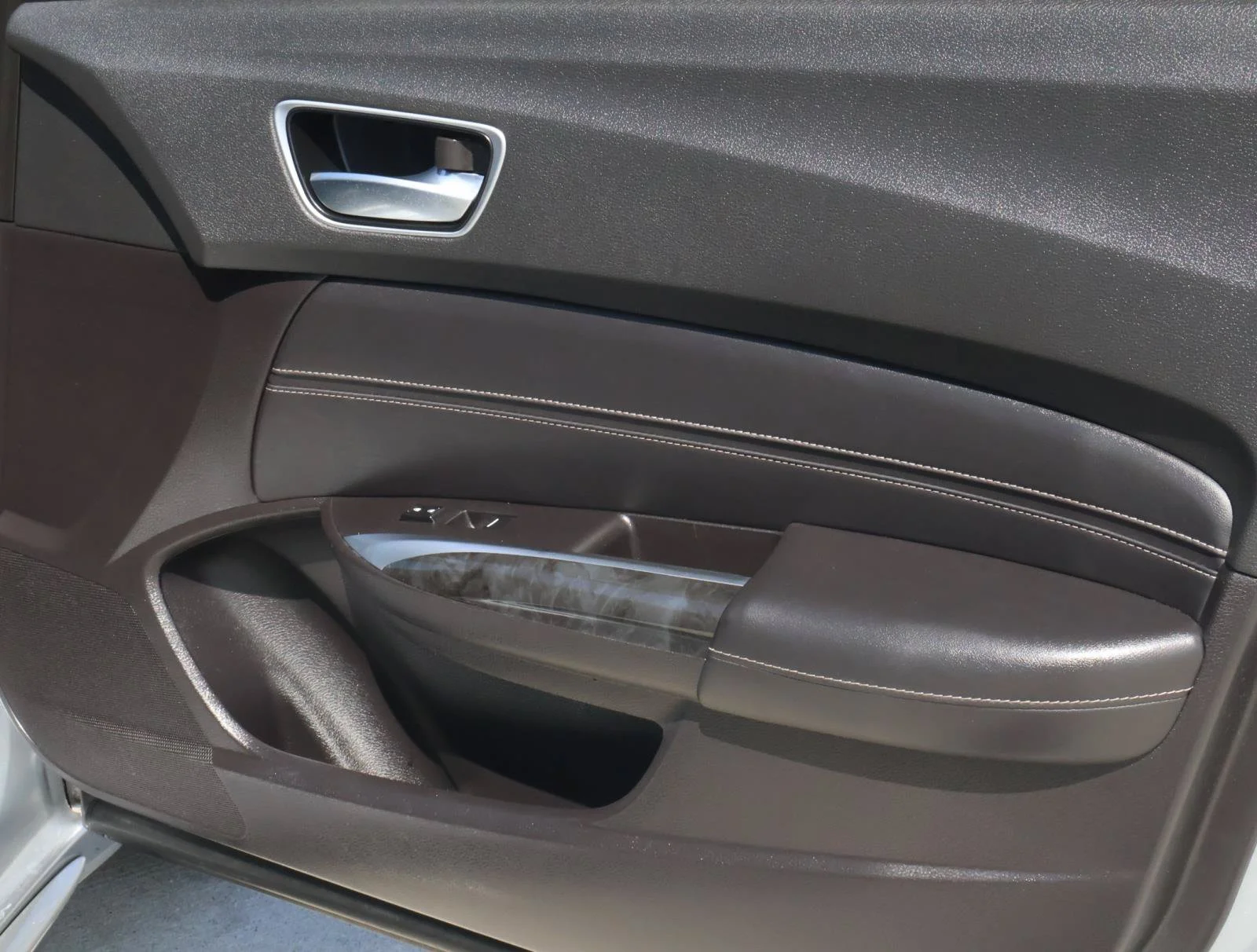 Used 2020 Lunar Silver Metallic Acura 3.5L Technology Pkg image 15