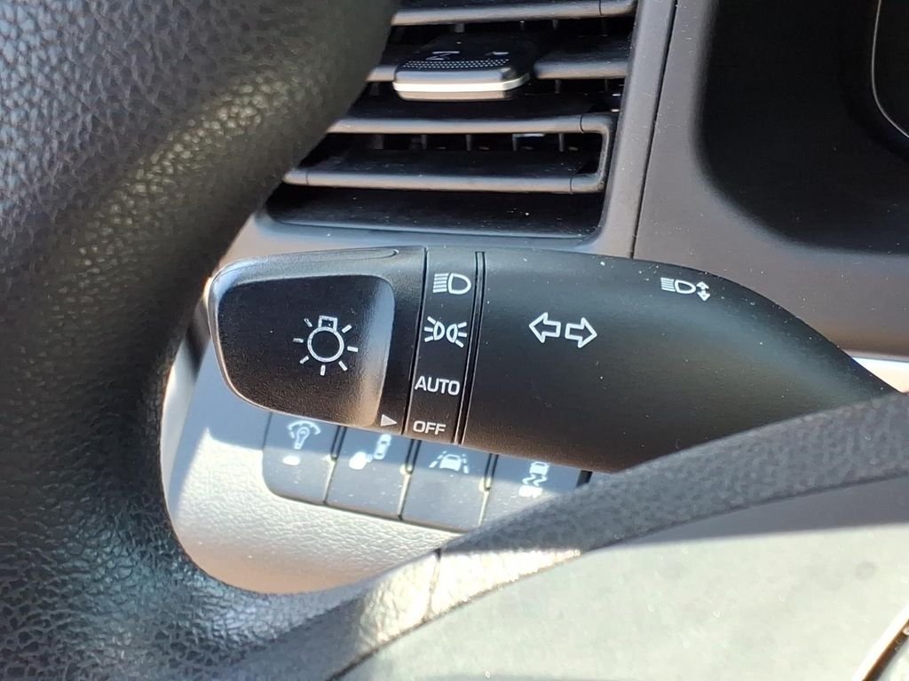 Used 2020 Quartz White Pearl Hyundai SEL image 14
