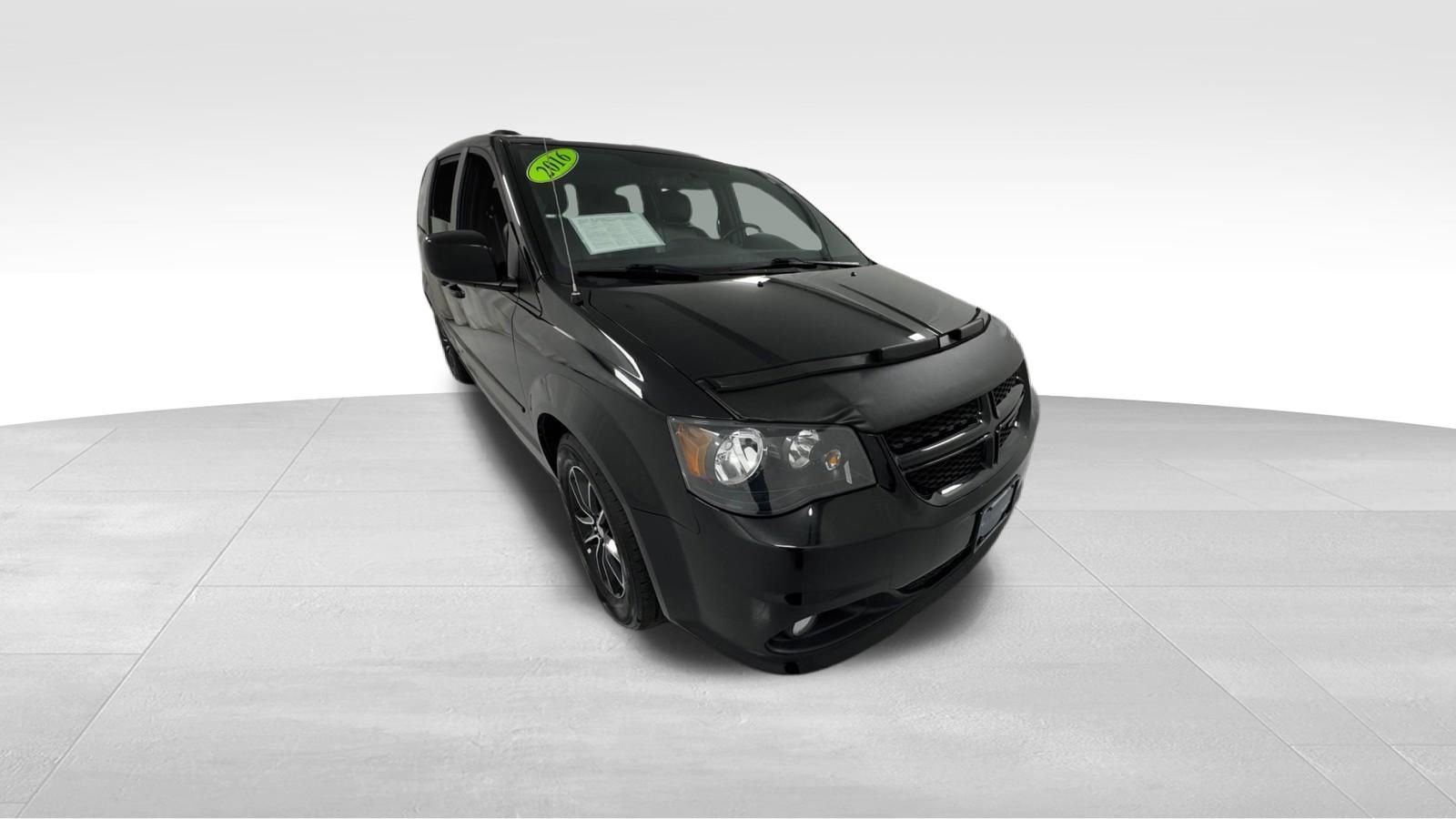 2016 Dodge Grand Caravan R/T's photo