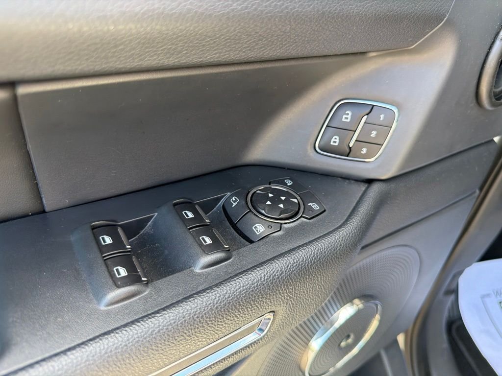 Used 2024 White Ford Limited image 23