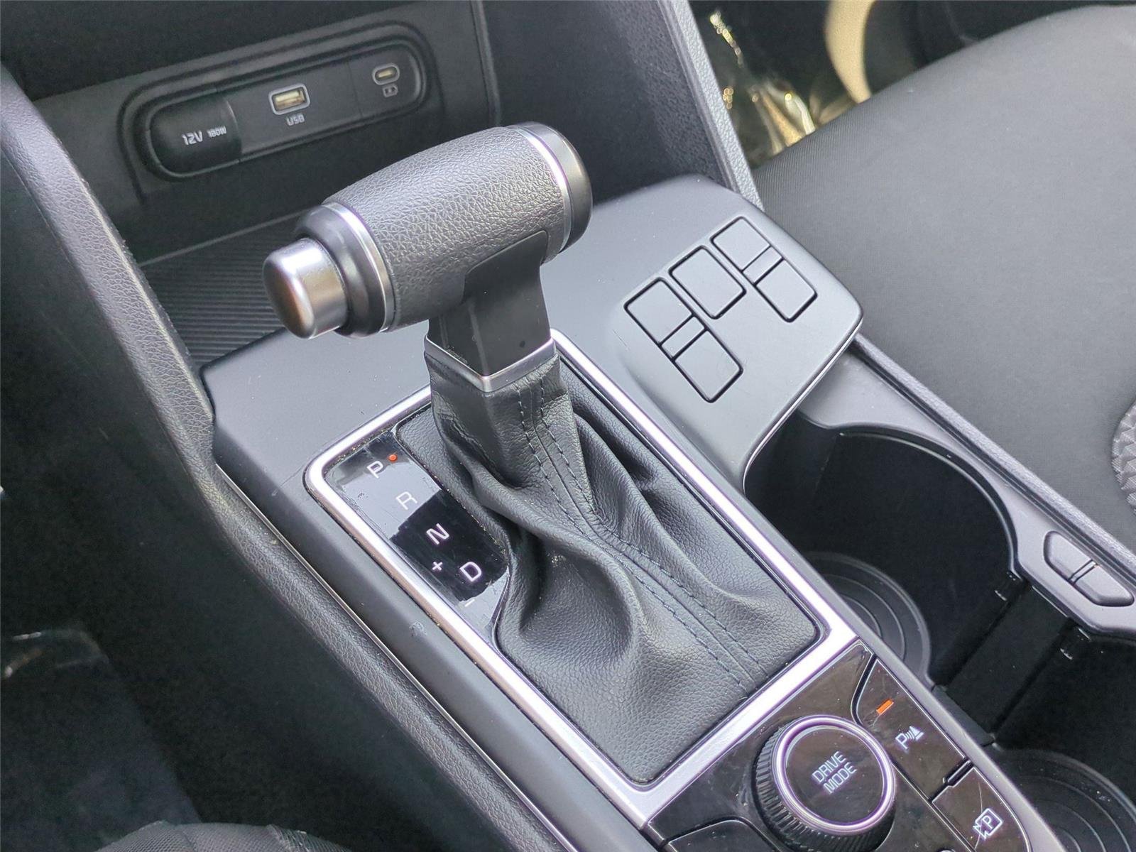 Used 2023 Gravity Gray Kia LX image 28