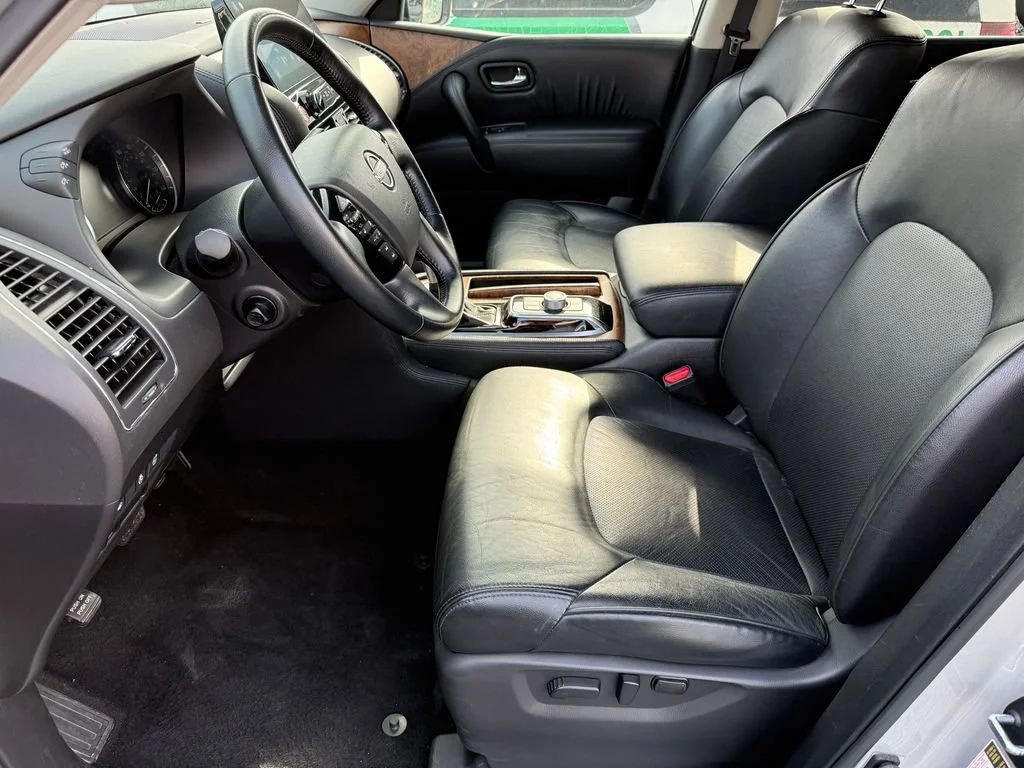 Used 2024 Silver Nissan SL image 23