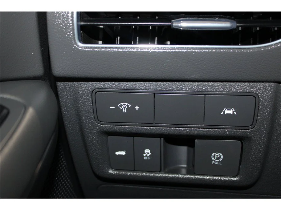 Used 2021 Portofino Gray Hyundai SEL Plus image 28