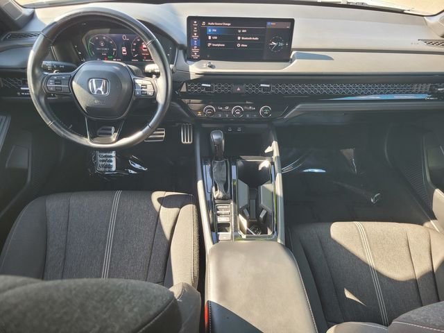 Used 2024  Honda Sport image 16