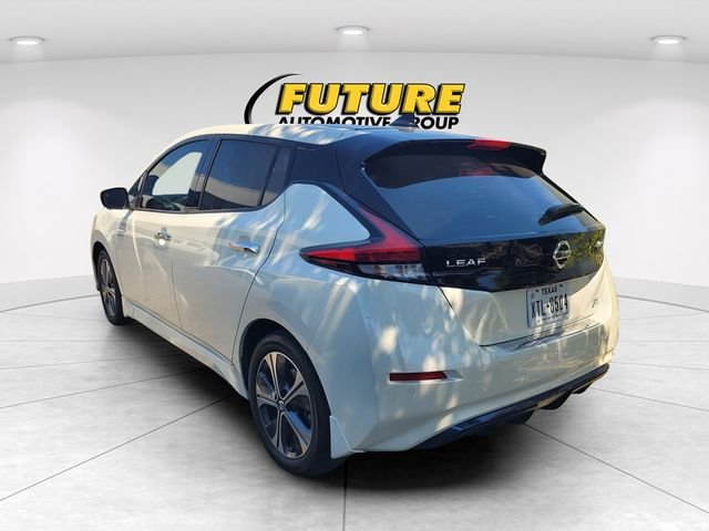 Used 2020 White Nissan SL Plus image 3