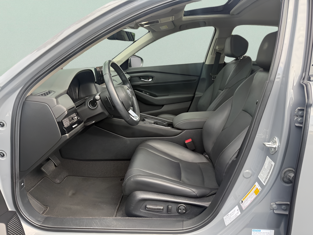 Used 2024 Gray Honda Touring image 9