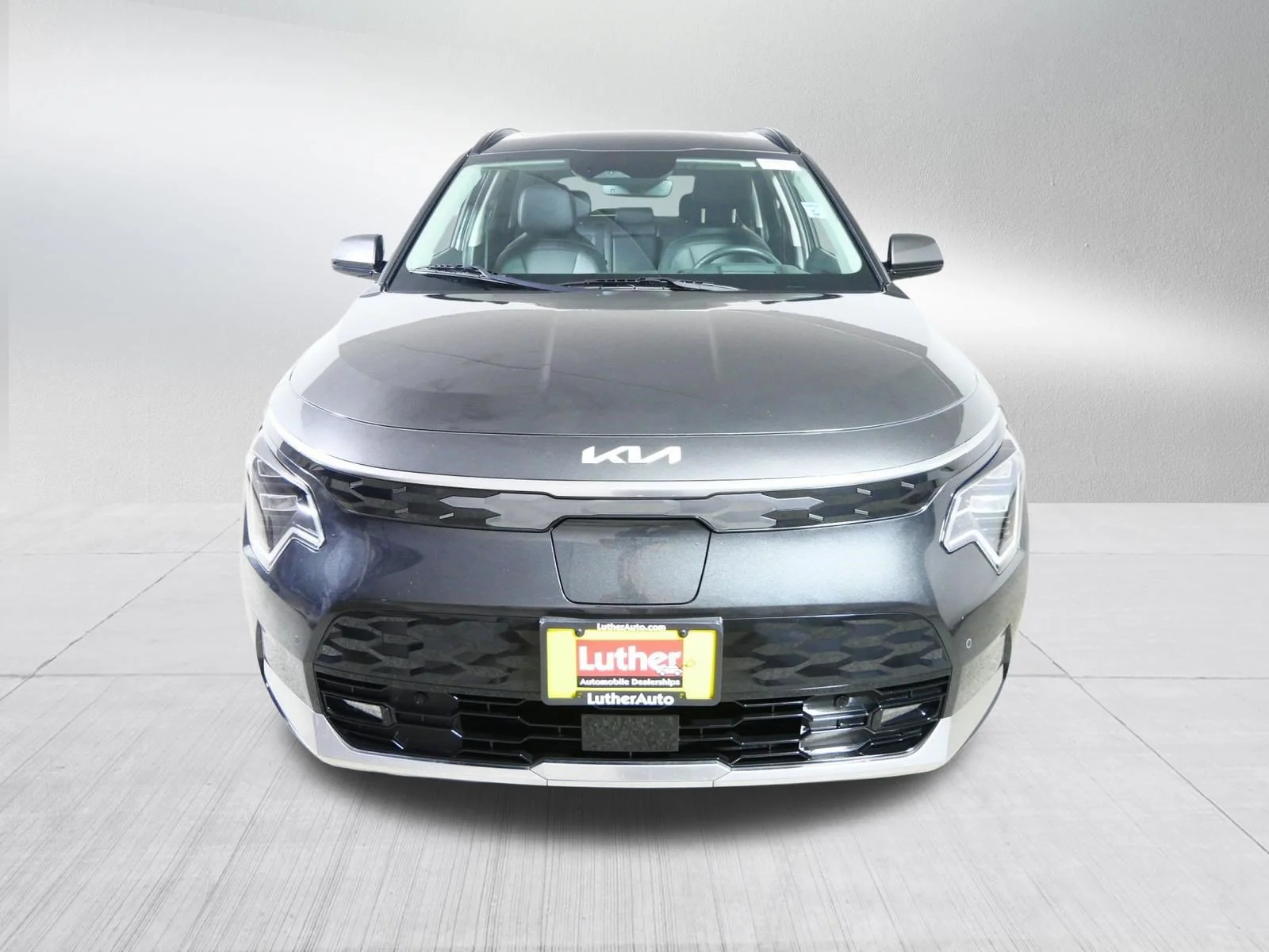 Used 2024 Kia Niro Wave with VIN KNDCT3L12R5117945 for sale in Minneapolis, MN