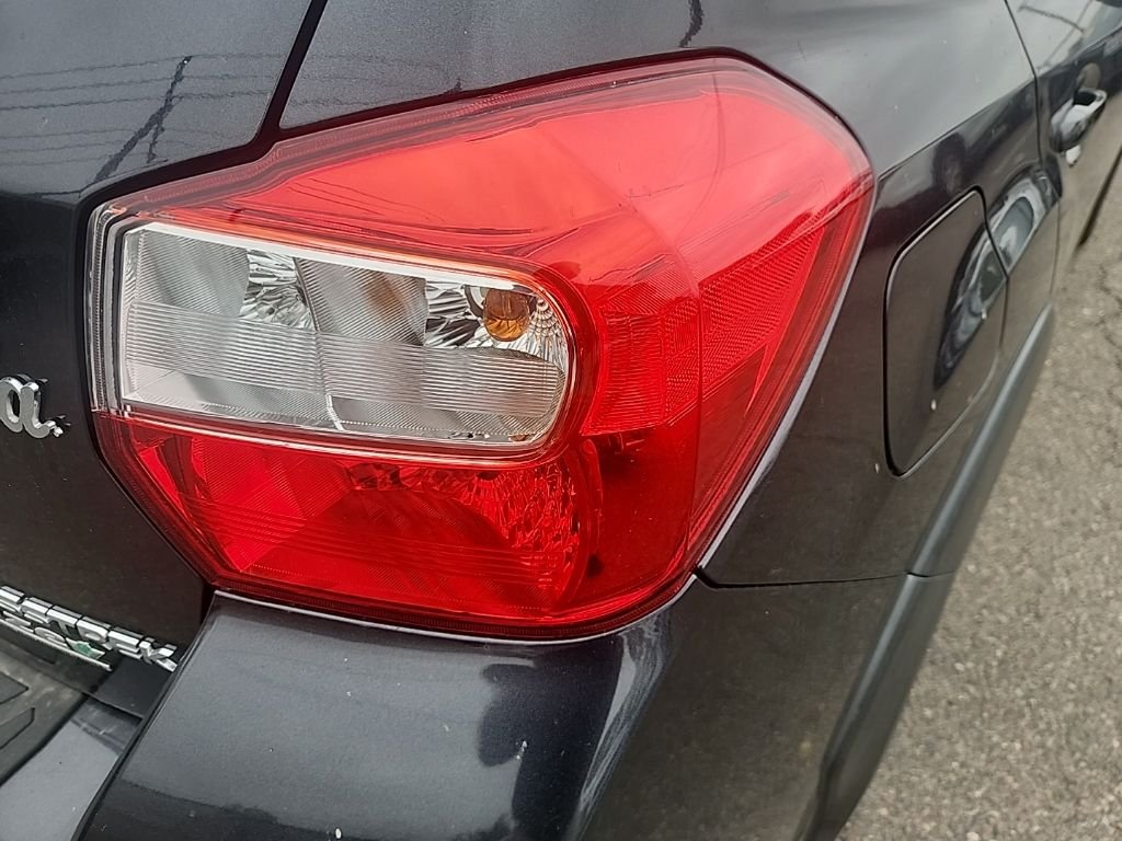 Used 2016 Gray Subaru 2.0i Premium image 14